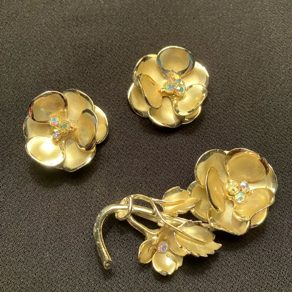 1950’s vintage brooch and earrings - Picture 3 of 10